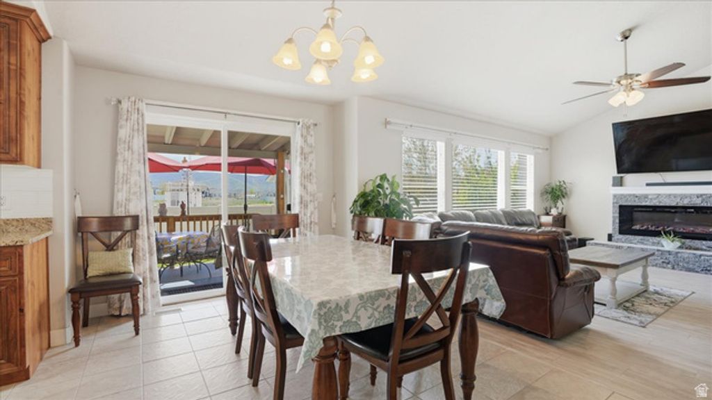 Image 10 of property listing at 667 S FALLKIRK, Heber City, UT 84032
