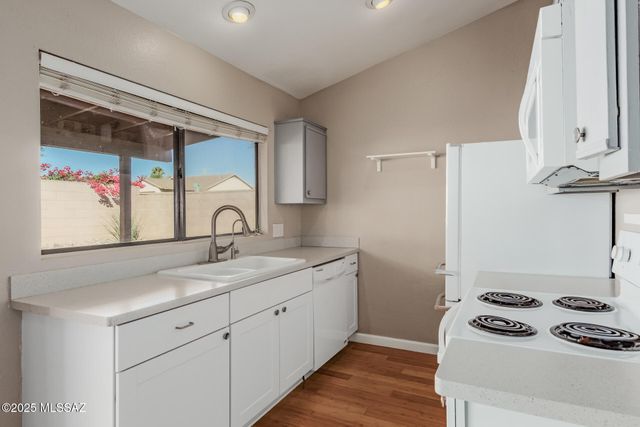 9985 E Banister Drive, Tucson, AZ 85730