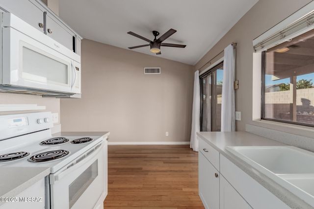 9985 E Banister Drive, Tucson, AZ 85730