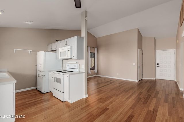 9985 E Banister Drive, Tucson, AZ 85730