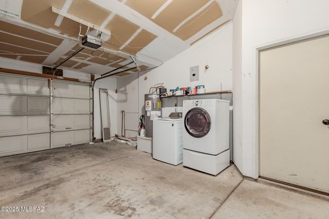 9985 E Banister Drive, Tucson, AZ 85730