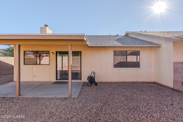 9985 E Banister Drive, Tucson, AZ 85730