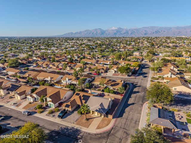 9985 E Banister Drive, Tucson, AZ 85730