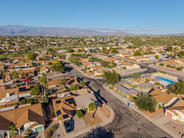 9985 E Banister Drive, Tucson, AZ 85730