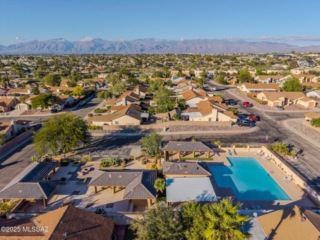 9985 E Banister Drive, Tucson, AZ 85730