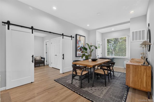 15 Bayview Avenue, Port Washington, NY 11050
