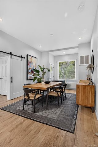 15 Bayview Avenue, Port Washington, NY 11050