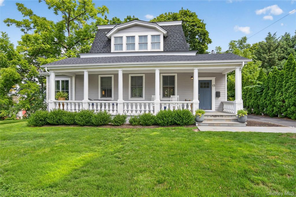15 Bayview Avenue, Port Washington, NY 11050