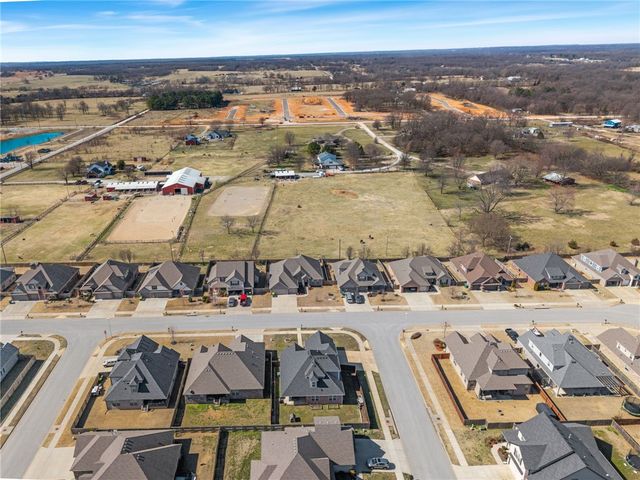 1220 Hope Street, Centerton, AR 72719