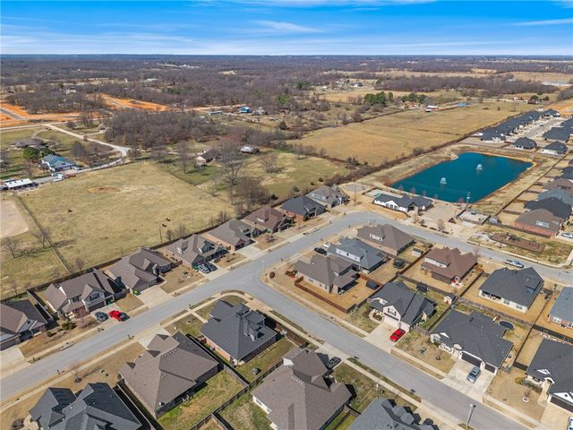 1220 Hope Street, Centerton, AR 72719