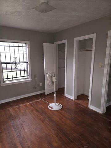 5318 Longmeadow Street, Houston, TX 77033