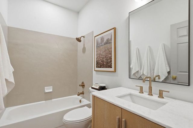 12102 S Troon Ln, Spokane, WA 99223