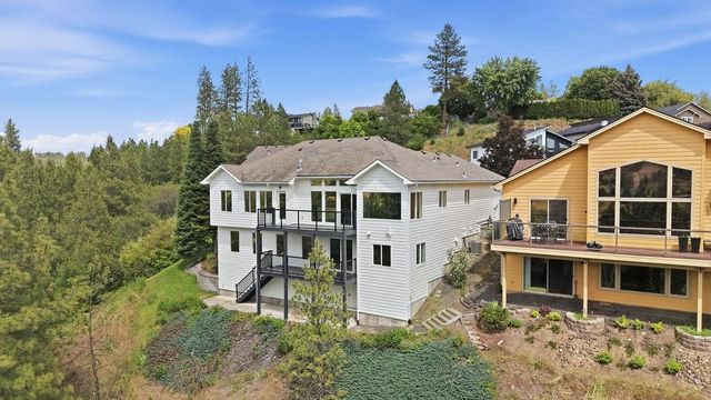 12102 S Troon Ln, Spokane, WA 99223