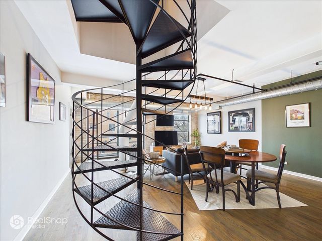 2221 N Lister Avenue 3C, Chicago, IL 60614