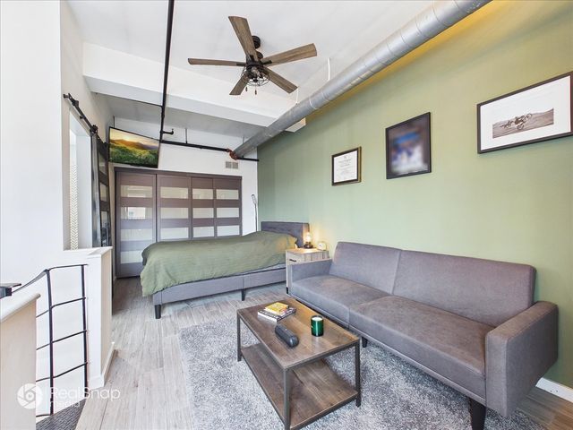 2221 N Lister Avenue 3C, Chicago, IL 60614