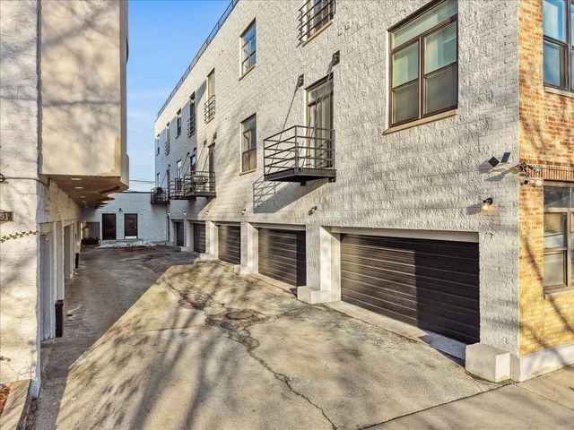 2221 N Lister Avenue 3C, Chicago, IL 60614