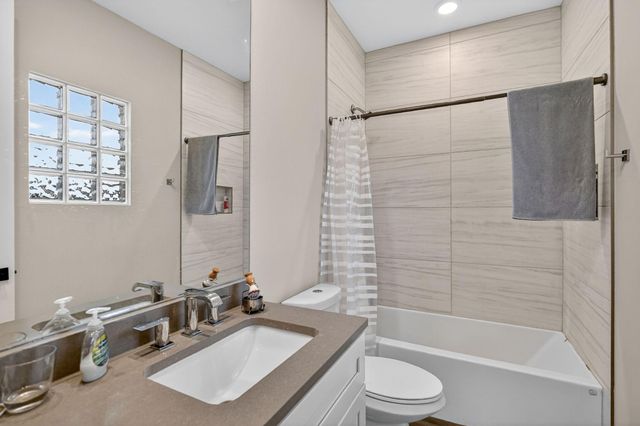 297 Estates Circle, College Station, TX 77840