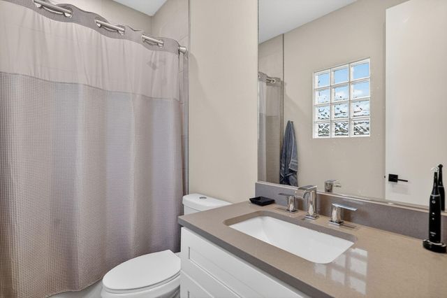 297 Estates Circle, College Station, TX 77840