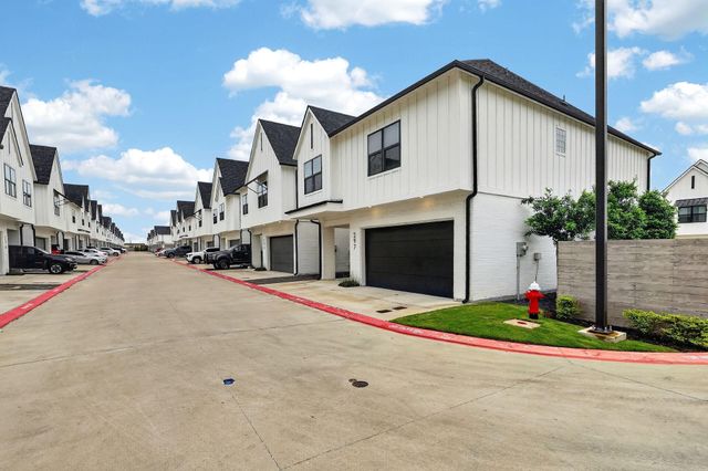 297 Estates Circle, College Station, TX 77840