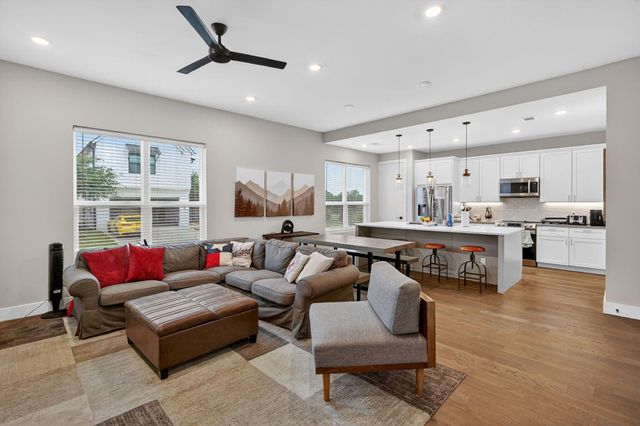 297 Estates Circle, College Station, TX 77840