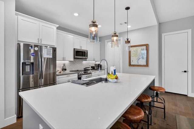 297 Estates Circle, College Station, TX 77840