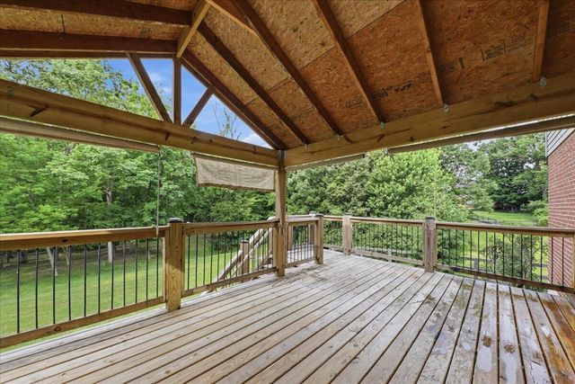 272 Foxhunt Drive, Walton, KY 41094