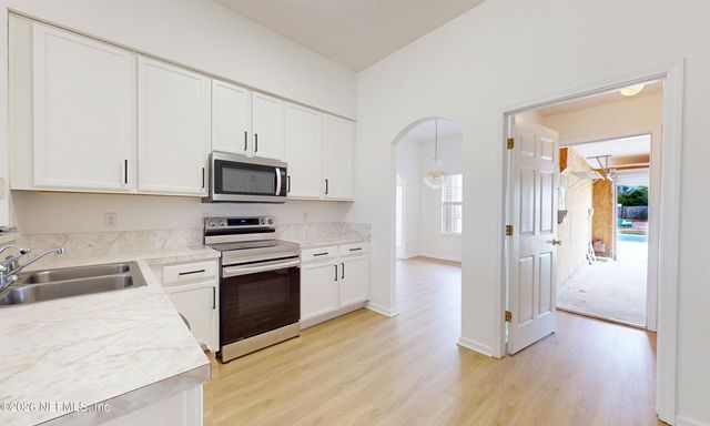 3174 HIGHLAND GROVE Drive, Orange Park, FL 32065