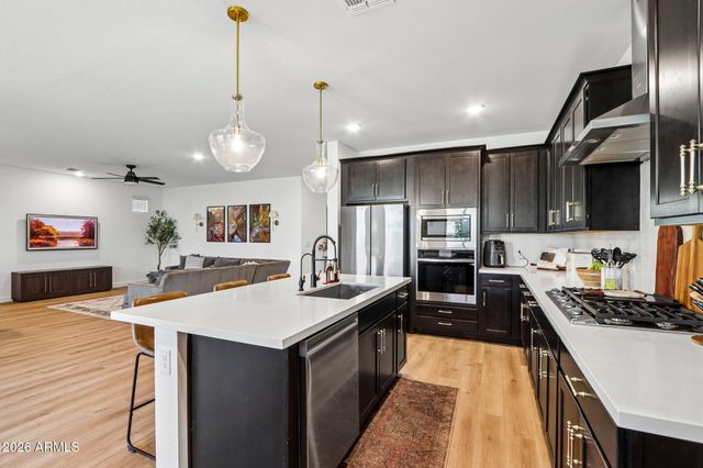 27000 N 168TH Lane, Surprise, AZ 85387