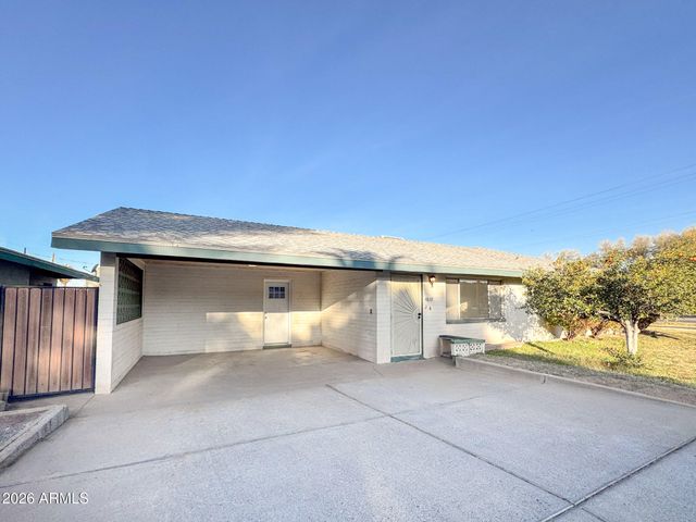 4839 E VIRGINIA Avenue 2, Phoenix, AZ 85008