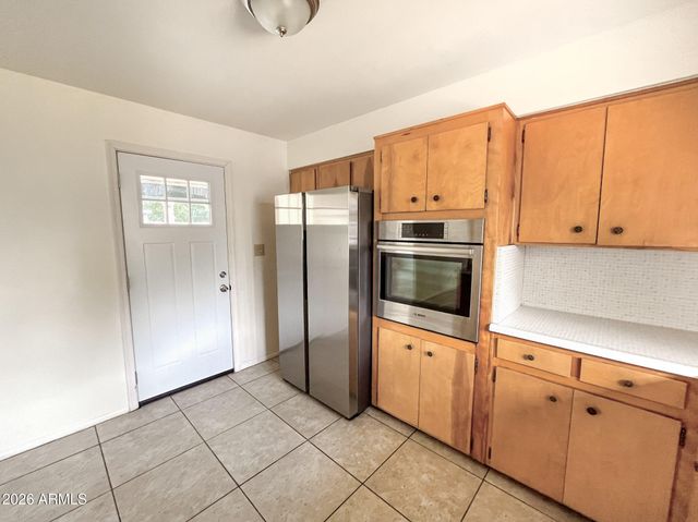 4839 E VIRGINIA Avenue 2, Phoenix, AZ 85008