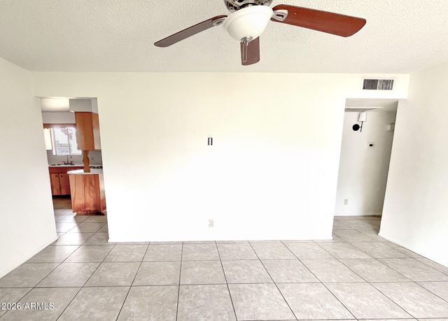 4839 E VIRGINIA Avenue 2, Phoenix, AZ 85008