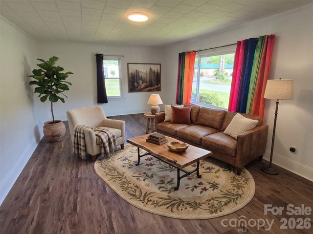 5 Gibson Drive, Maggie Valley, NC 28751