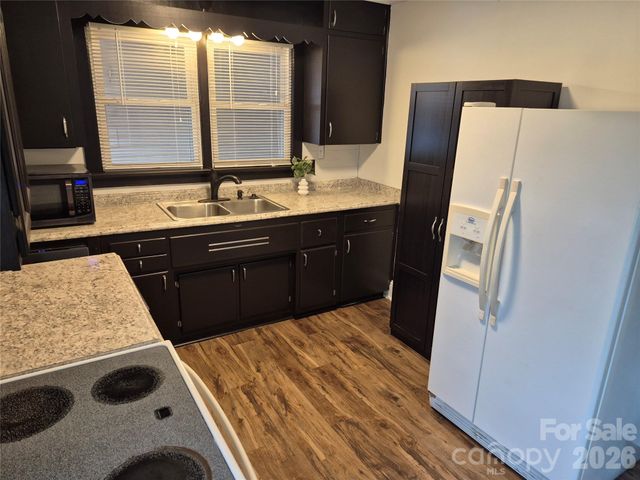 5 Gibson Drive, Maggie Valley, NC 28751