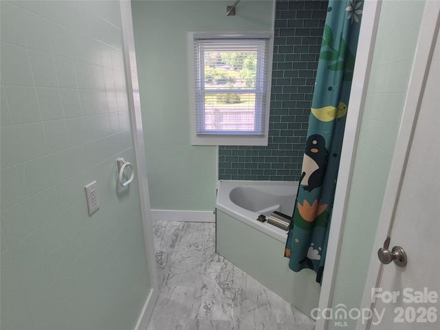 5 Gibson Drive, Maggie Valley, NC 28751