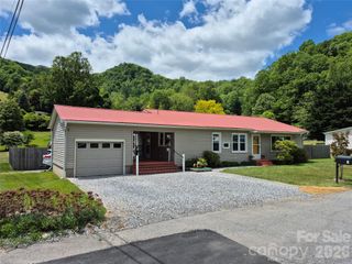 5 Gibson Drive, Maggie Valley, NC 28751