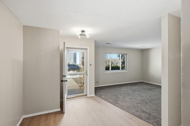 4105 Chama Street NE, Albuquerque, NM 87109