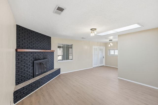 4105 Chama Street NE, Albuquerque, NM 87109