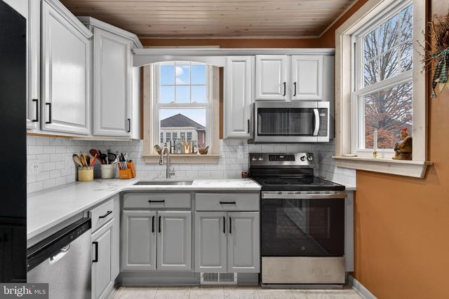 15 SPRUCE ST, Middletown, PA 17057