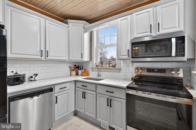 15 SPRUCE ST, Middletown, PA 17057