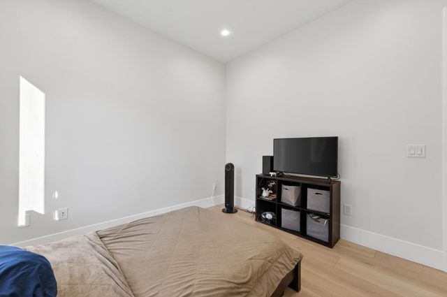 5475 Stanley Dr, Auburn, CA 95602