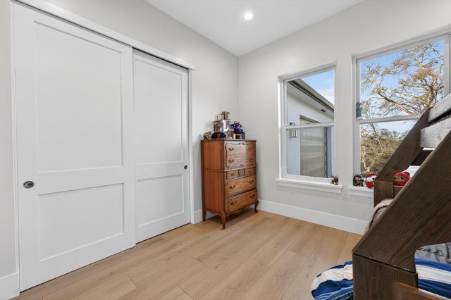 5475 Stanley Dr, Auburn, CA 95602