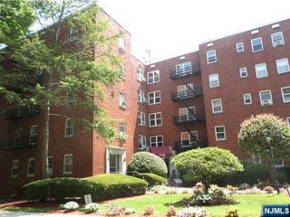 2330 Linwood Avenue 1A, Fort Lee, NJ 07024