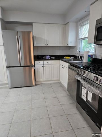 217 Rockland Avenue, Norwood, NJ 07648