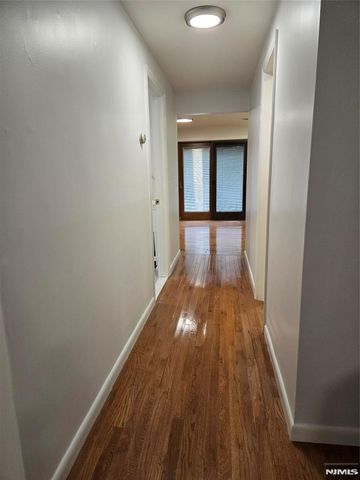 217 Rockland Avenue, Norwood, NJ 07648
