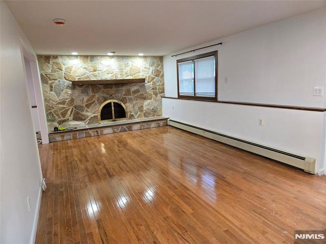 217 Rockland Avenue, Norwood, NJ 07648