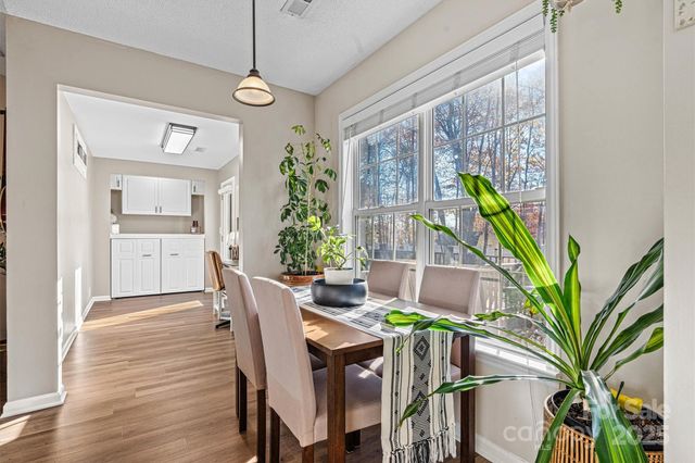 7176 Hunters Bluff Drive, Denver, NC 28037