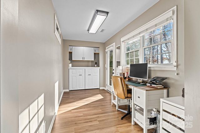 7176 Hunters Bluff Drive, Denver, NC 28037