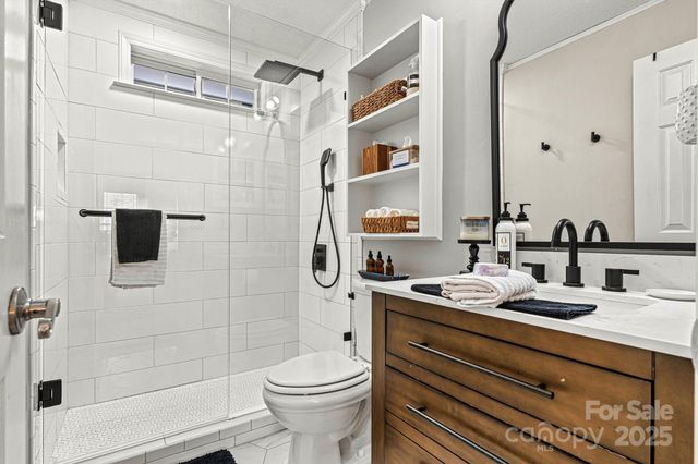 7176 Hunters Bluff Drive, Denver, NC 28037