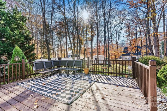 7176 Hunters Bluff Drive, Denver, NC 28037