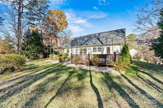 7176 Hunters Bluff Drive, Denver, NC 28037